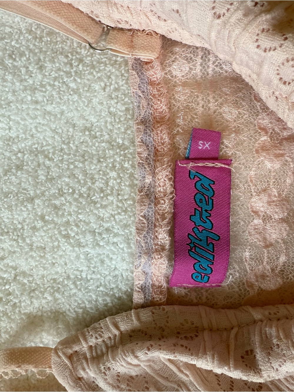 Edikted Pink Lace Tank Top - Picture 3 of 3